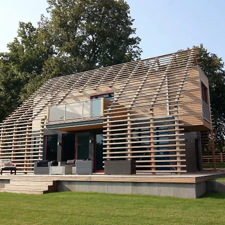 בית נופש Chalet, *